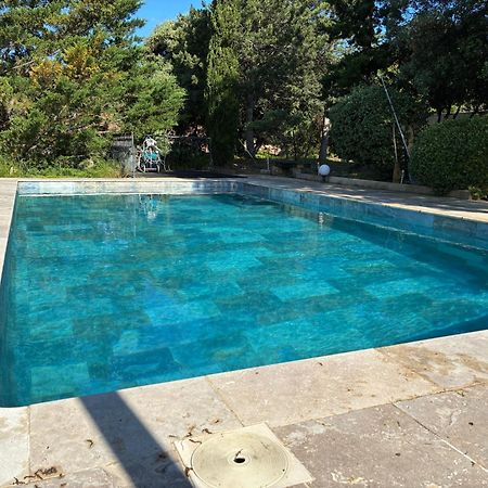 Gite 2 Chambres Avec Piscine Sernhac Exteriör bild