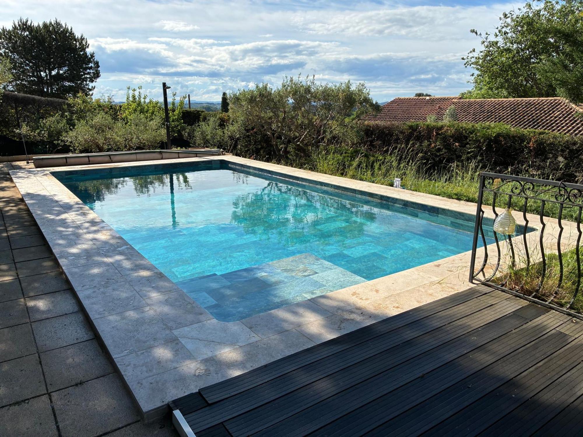 Gite 2 Chambres Avec Piscine Sernhac Exteriör bild